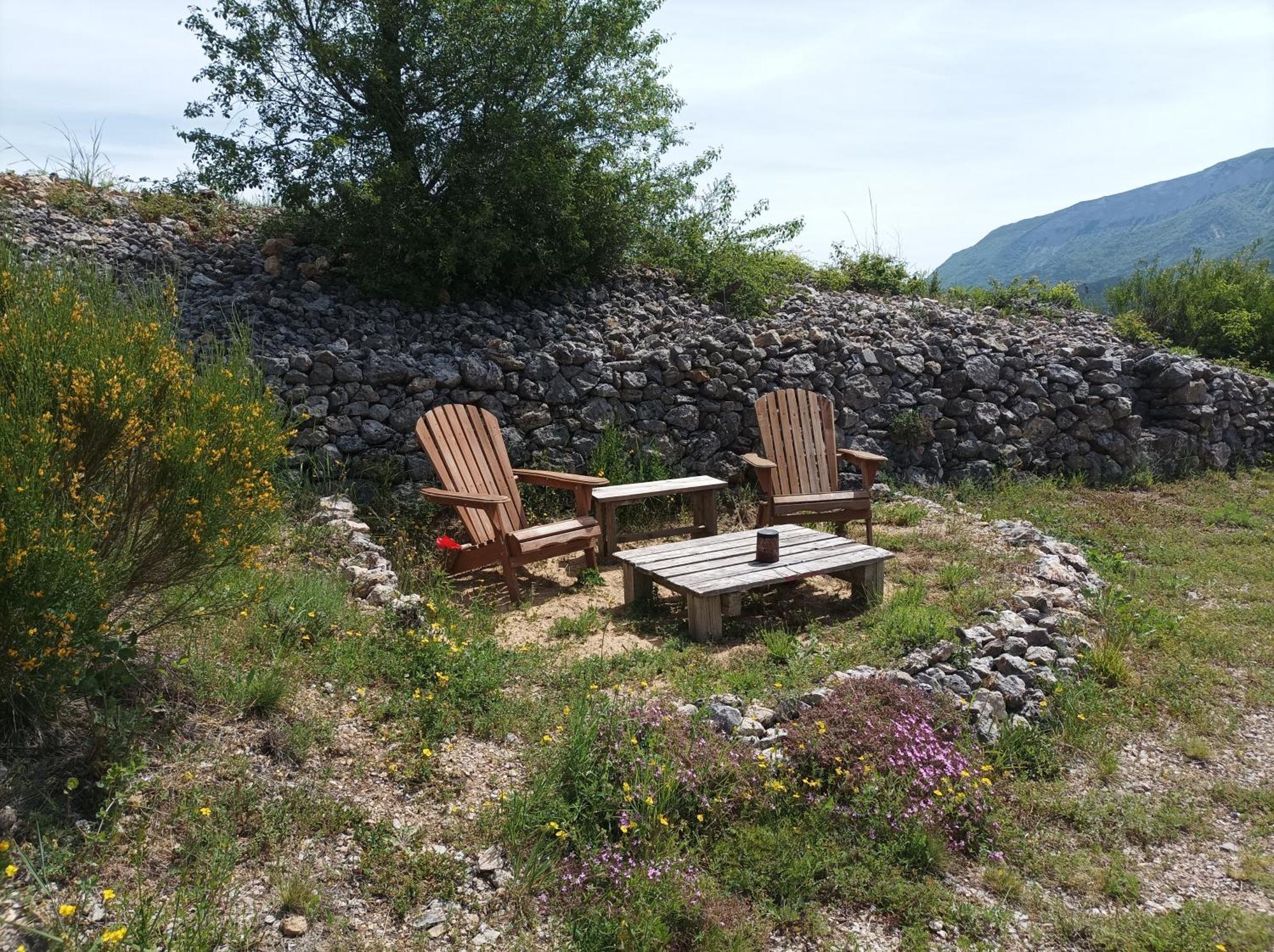 Un Petit Coin De Paradis Orpierre Exterior foto